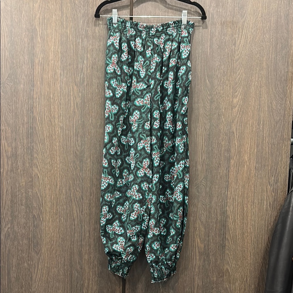 Floral Patterned Green Pants